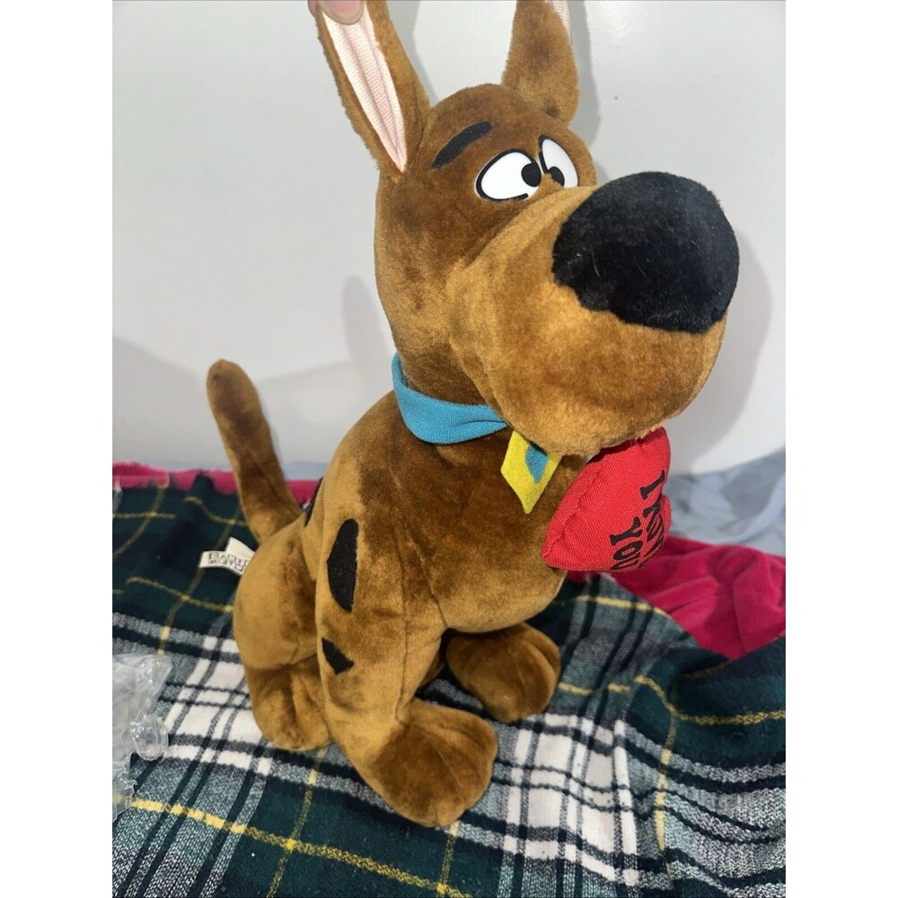 Vintage 1998 Cartoon Network 20” Scooby Doo Sitting “ I Ruv You”